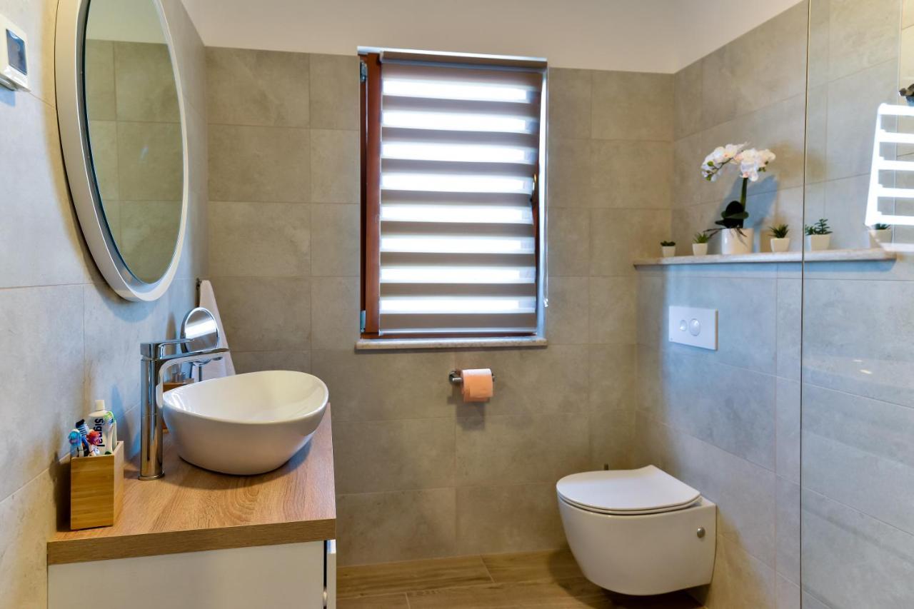 Villa Luciana Spa House, ブイェ エクステリア 写真